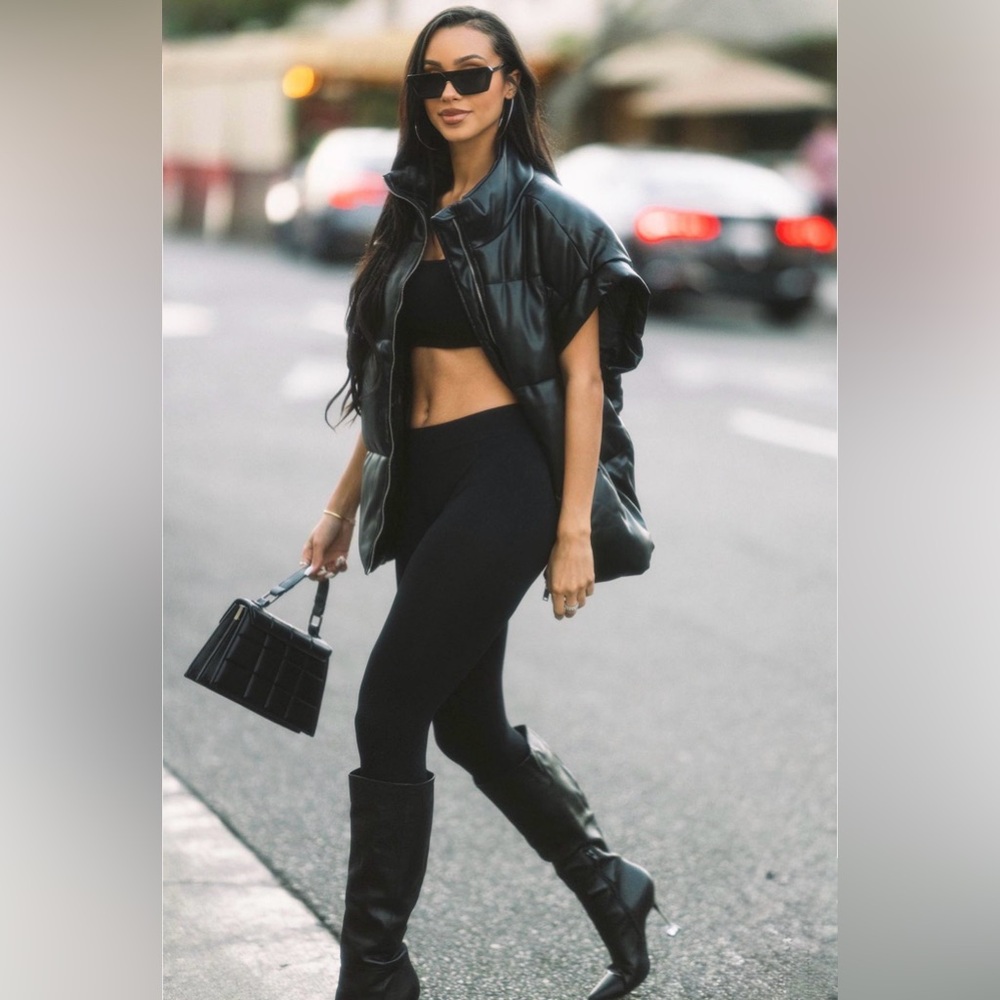 Fashion Nova Black Puffer Vest